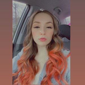 Meet your Posher, Kenzie